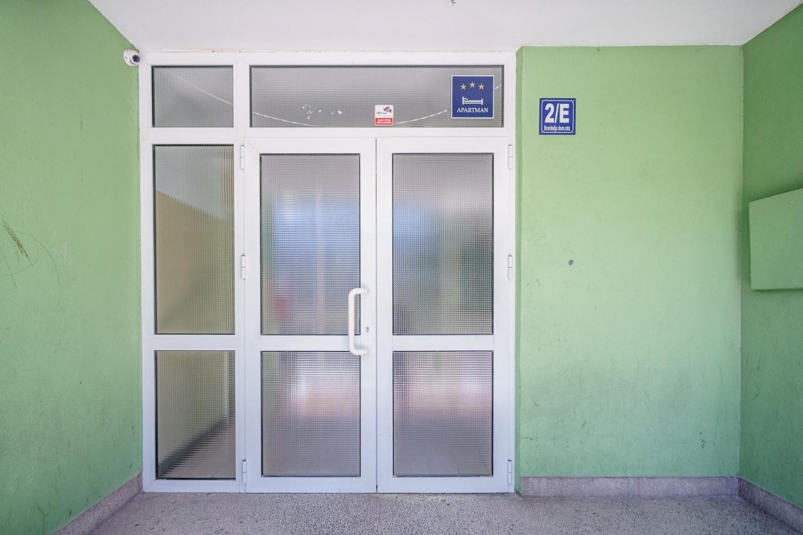 9Th Floor Apartment شيبينيك المظهر الخارجي الصورة
